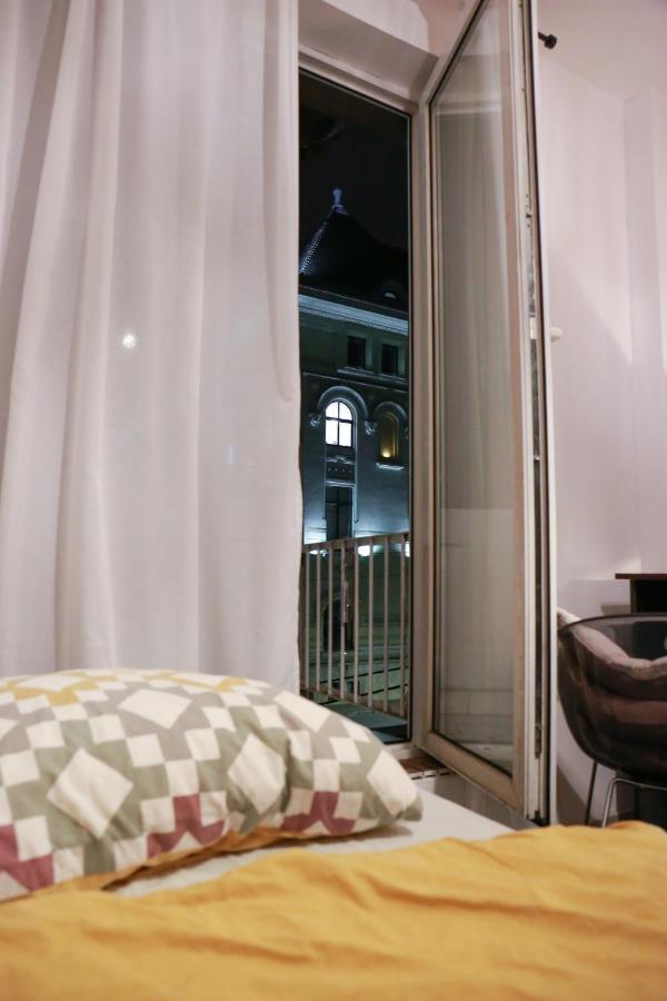 Apartment 3 Rooms, City Center, Balcony View, Sunset Boulevard Bukarest Kültér fotó